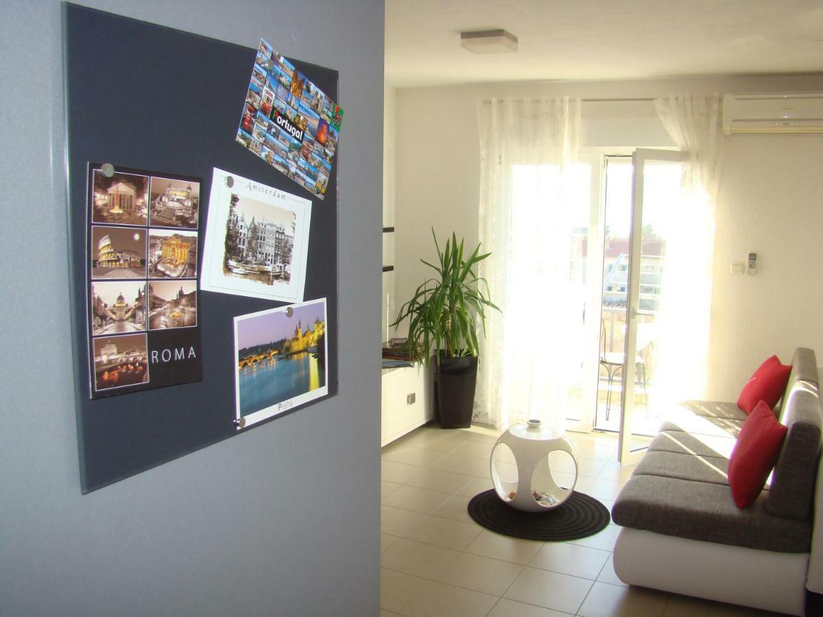 Ferienwohnung Kike Red Kaštela Exterior foto